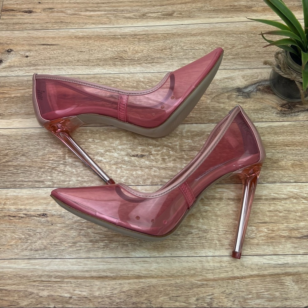 Steve Madden Tamper Pump sz 5.5